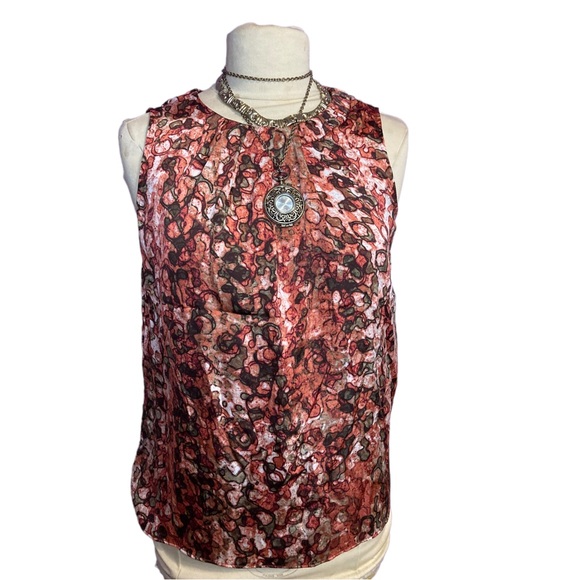 Rosy Red Sleeveless Abstract Printed Top - Picture 5 of 5